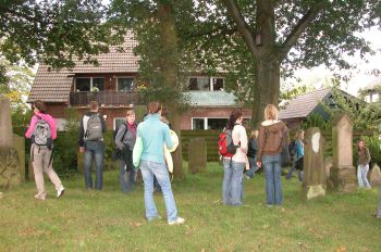 Auf dem Judenfriedhof in Schermbeck