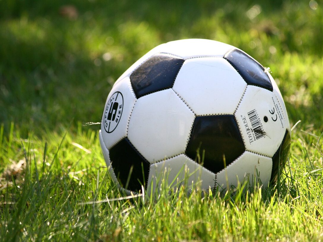 football-1396740_1280